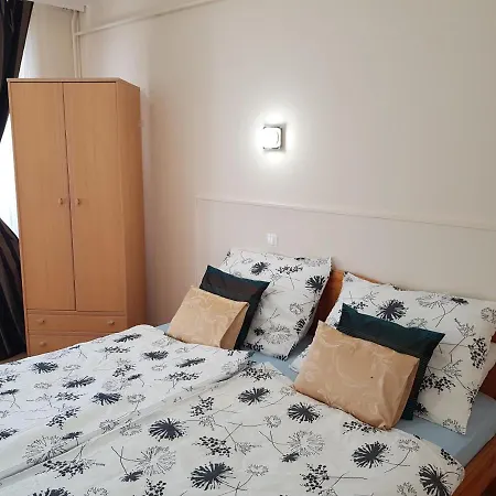 Agape Luxor Apartman Apartment