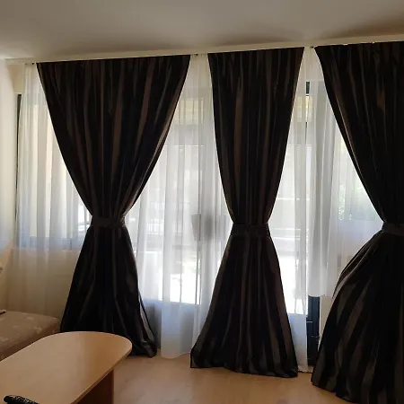 Agape Luxor Apartman *